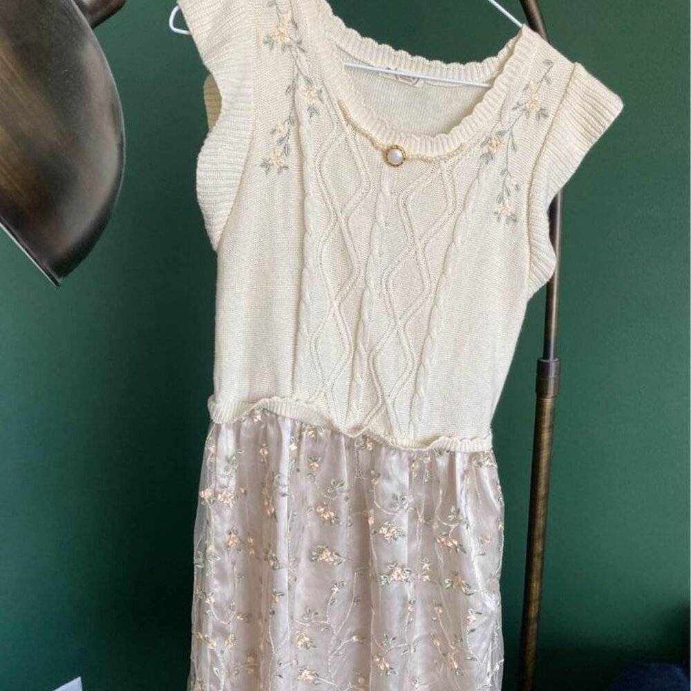 Beautiful Dress From Japan Axes Femme